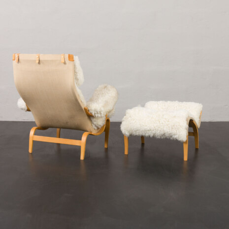 23536 Pernilla lounge chair with footstool by Bruno Mathsson in natural sheepskin-3 23536 Pernilla lounge chair with footstool by Bruno Mathsson in natural sheepskin-3