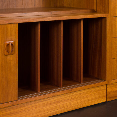 23538 Danish extra large mid century teak modular bookcase in the style of Borge Mogensen, 1970s-13 23538 Danish extra large mid century teak modular bookcase in the style of Borge Mogensen, 1970s-13