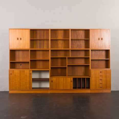 23538 Danish extra large mid century teak modular bookcase in the style of Borge Mogensen, 1970s-5 23538 Danish extra large mid century teak modular bookcase in the style of Borge Mogensen, 1970s-5
