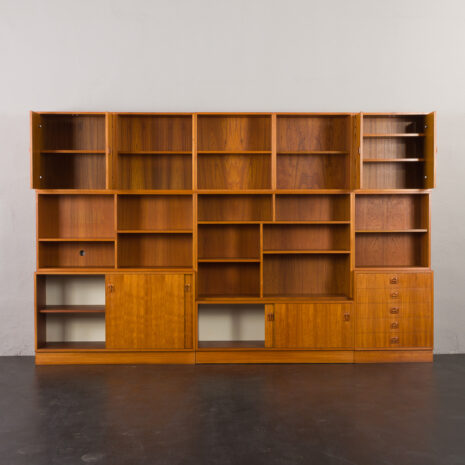 23538 Danish extra large mid century teak modular bookcase in the style of Borge Mogensen, 1970s-6 23538 Danish extra large mid century teak modular bookcase in the style of Borge Mogensen, 1970s-6