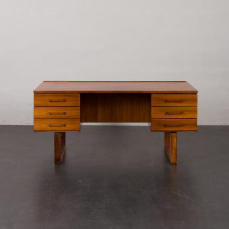 23560 Mid-Century Rosewood Freestanding Desk by Torben Valeur _ Henning Jensen for Dyrlund, 1960s-4 23560 Mid-Century Rosewood Freestanding Desk by Torben Valeur _ Henning Jensen for Dyrlund, 1960s-4