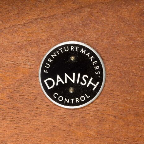 23137 Grete Jalk for P. Jeppesen. Cirkulært spisebord af palisander m- udtræk, model _PJ 2-5_-18 23137 Grete Jalk for P. Jeppesen. Cirkulært spisebord af palisander m- udtræk, model _PJ 2-5_-18