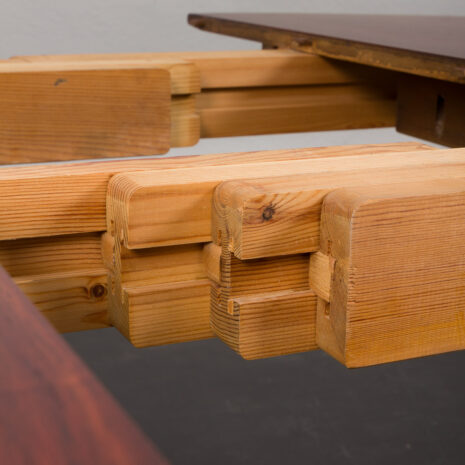 23137 Grete Jalk for P. Jeppesen. Cirkulært spisebord af palisander m- udtræk, model _PJ 2-5_-9 23137 Grete Jalk for P. Jeppesen. Cirkulært spisebord af palisander m- udtræk, model _PJ 2-5_-9