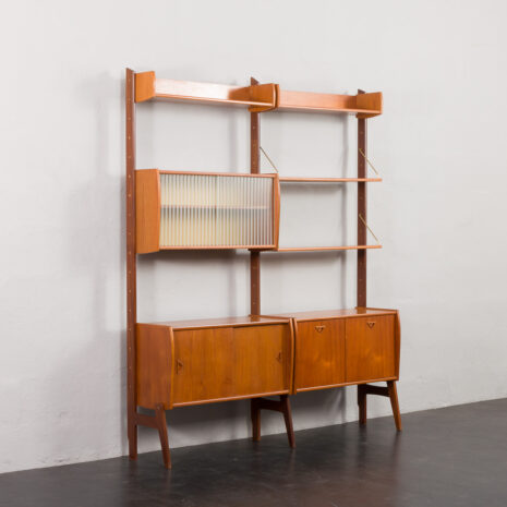 23365 Meuble mural scandinave indépendant à deux compartiments en teck, datant du milieu du siècle dernier, Norvège, années 1960-3 23365 Meuble mural scandinave indépendant à deux compartiments en teck, datant du milieu du siècle dernier, Norvège, années 1960-3