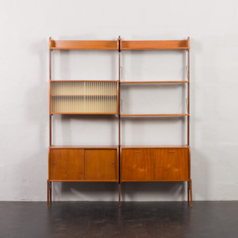 23365 Meuble mural scandinave indépendant à deux compartiments en teck, datant du milieu du siècle dernier, Norvège, années 1960-8 23365 Meuble mural scandinave indépendant à deux compartiments en teck, datant du milieu du siècle dernier, Norvège, années 1960-8