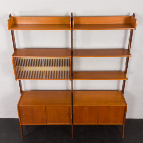 23365 Meuble mural scandinave indépendant à deux compartiments en teck, datant du milieu du siècle dernier, Norvège, années 1960-9 23365 Meuble mural scandinave indépendant à deux compartiments en teck, datant du milieu du siècle dernier, Norvège, années 1960-9