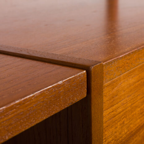 24009 Preben Sorensen three bay teak wallunit -18 24009 Preben Sorensen three bay teak wallunit -18