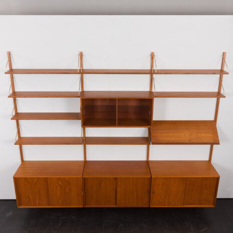 24012 Hansen And Guldborg mid century three bay teak wall unit, Denmark 1960s.-13 24012 Hansen And Guldborg mid century three bay teak wall unit, Denmark 1960s.-13