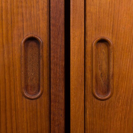 24012 Hansen And Guldborg mid century three bay teak wall unit, Denmark 1960s.-16 24012 Hansen And Guldborg mid century three bay teak wall unit, Denmark 1960s.-16