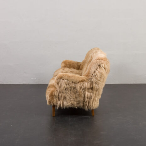 23161 08032023 Peter Hvidt & Orla Mølgaard-Nielsen for Fritz Hansen. Tre-pers. sofa, model _1747_ 6351438-7 23161 08032023 Peter Hvidt & Orla Mølgaard-Nielsen for Fritz Hansen. Tre-pers. sofa, model _1747_ 6351438-7