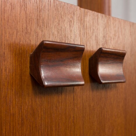 23203 Italian threebay wallunit freestanding-11 23203 Italian threebay wallunit freestanding-11