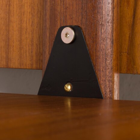 23203 Italian threebay wallunit freestanding-12 23203 Italian threebay wallunit freestanding-12