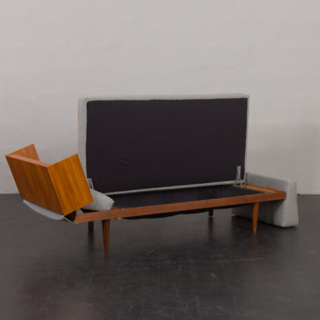 24039 daybad-5(1) 24039 daybad-5(1)