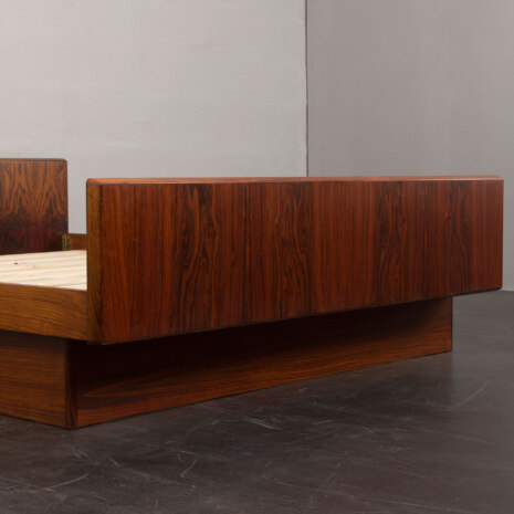 24043 bed rosewood-6 24043 bed rosewood-6