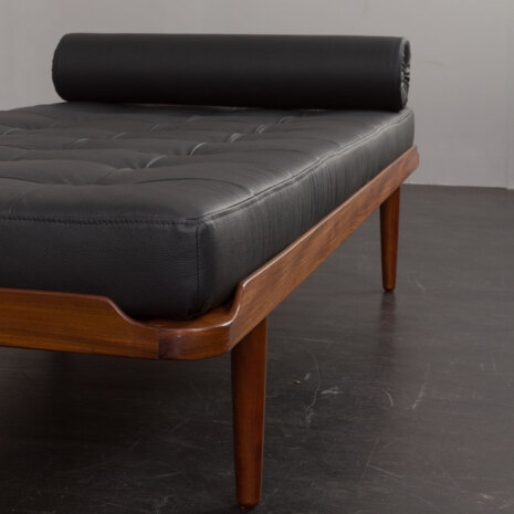 24064.1 Danish mid century teak daybed in black leather, 1960s-10 24064.1 Danish mid century teak daybed in black leather, 1960s-10