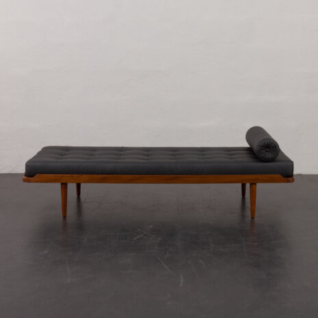 24064.1 Danish mid century teak daybed in black leather, 1960s-4 24064.1 Danish mid century teak daybed in black leather, 1960s-4