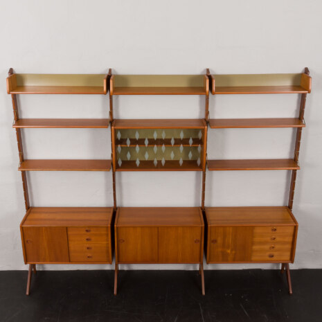 24091 Ergo three bay teak wall unit by John Texmon, Norway 1960s-10 24091 Ergo three bay teak wall unit by John Texmon, Norway 1960s-10