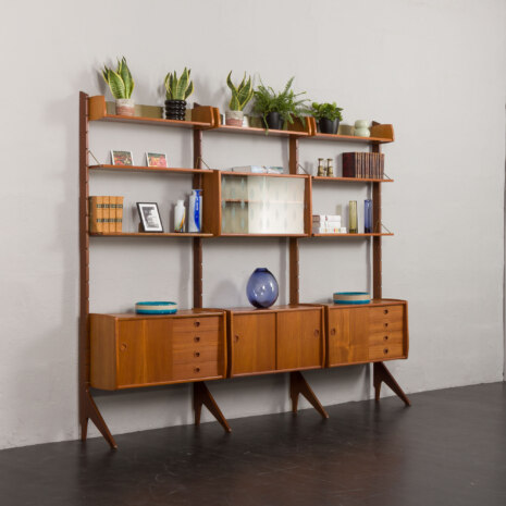 24091 Ergo three bay teak wall unit by John Texmon, Norway 1960s-2 24091 Ergo three bay teak wall unit by John Texmon, Norway 1960s-2