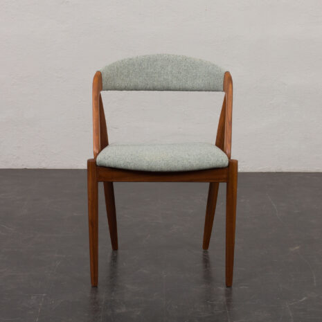 24081 set of 6 Kai Kristiansen chairs model 31-17 24081 set of 6 Kai Kristiansen chairs model 31-17