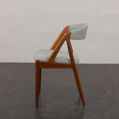 24081 set of 6 Kai Kristiansen chairs model 31-19 24081 set of 6 Kai Kristiansen chairs model 31-19