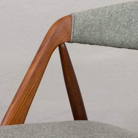 24081 set of 6 Kai Kristiansen chairs model 31-22 24081 set of 6 Kai Kristiansen chairs model 31-22