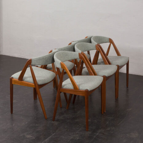 24081 set of 6 Kai Kristiansen chairs model 31-9 24081 set of 6 Kai Kristiansen chairs model 31-9