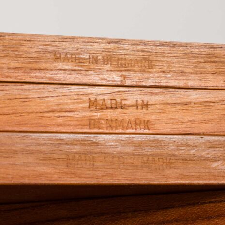 24118 Poul Cadovius one bay teak wall unit -22 24118 Poul Cadovius one bay teak wall unit -22