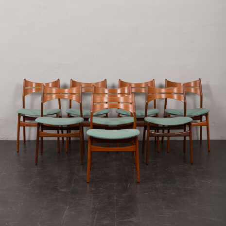 24124 Erik Buch set of 8 teak chairs-2 24124 Erik Buch set of 8 teak chairs-2