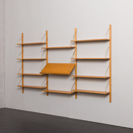 24200 Three bay oak wall unit-3 24200 Three bay oak wall unit-3