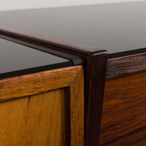 23088 Système d'étagères Hans Guldborg à deux compartiments en bois de rose, années 1960-19 23088 Système d'étagères Hans Guldborg à deux compartiments en bois de rose, années 1960-19