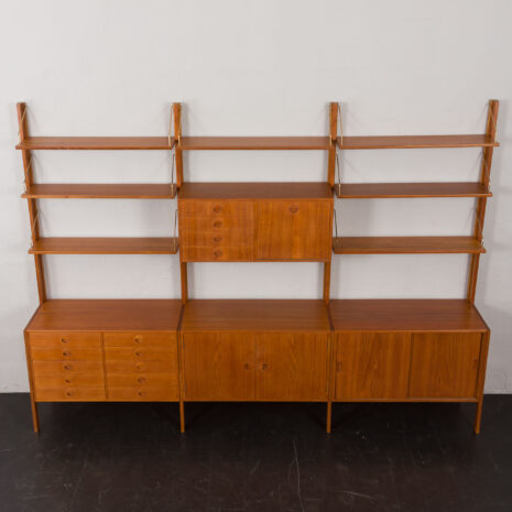 24133 Hansen Guldborg free-standing three bay teak wall unit-10 24133 Hansen Guldborg free-standing three bay teak wall unit-10