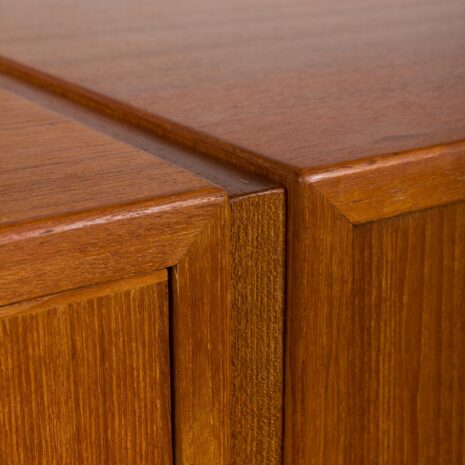 24133 Hansen Guldborg free-standing three bay teak wall unit-21 24133 Hansen Guldborg free-standing three bay teak wall unit-21