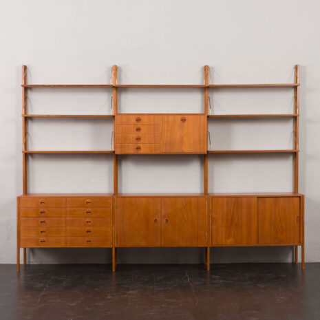 24133 Hansen Guldborg free-standing three bay teak wall unit-7 24133 Hansen Guldborg free-standing three bay teak wall unit-7