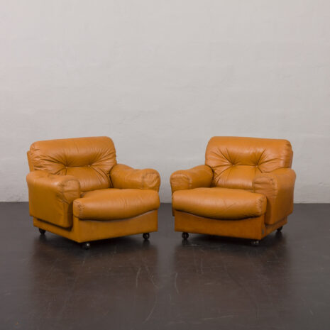 24228 Italian Brusneli pair of leather armchairs, 1970s-2 24228 Italian Brusneli pair of leather armchairs, 1970s-2