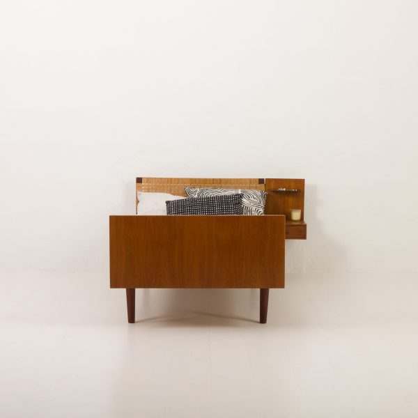 24158 Łóżko podwójne Getama Hans J. Wegner.-1