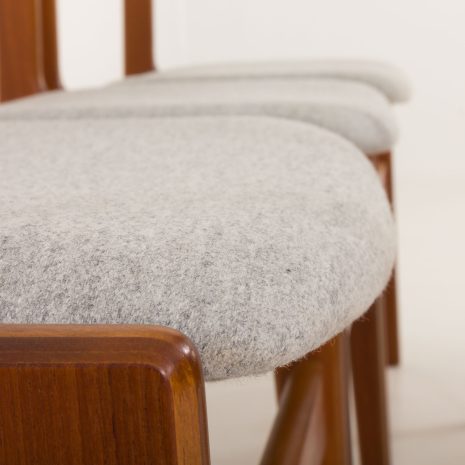 24252 Erick Buch set of 6 teak chairs-7 24252 Erick Buch set of 6 teak chairs-7