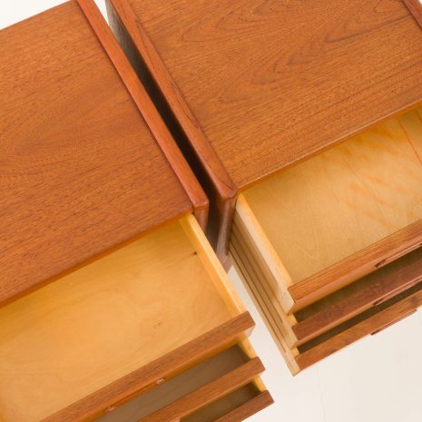 24258 Pair of teak nightstands-13 24258 Pair of teak nightstands-13