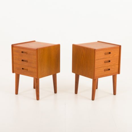 24258 Pair of teak nightstands-4 24258 Pair of teak nightstands-4