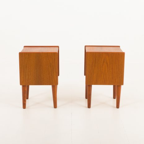 24258 Pair of teak nightstands-5 24258 Pair of teak nightstands-5
