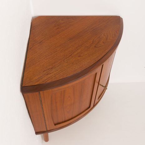 24264 corner cabinet-18 24264 corner cabinet-18