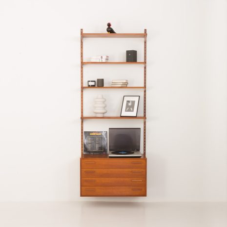 24300 Kai Kristiansen teak wall unit with a dresser for FM Mobler, Denamrk, 1960s-1 24300 Kai Kristiansen teak wall unit with a dresser for FM Mobler, Denamrk, 1960s-1