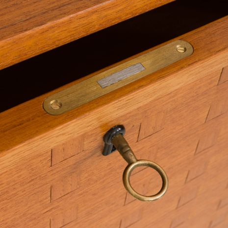 24311 Poul Cadovius one bay teak wall unit-11 24311 Poul Cadovius one bay teak wall unit-11