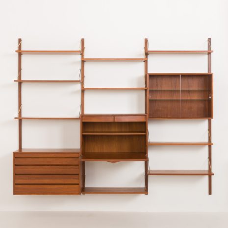 24318 Poul Cadovius three bay teak wall unit-5 24318 Poul Cadovius three bay teak wall unit-5