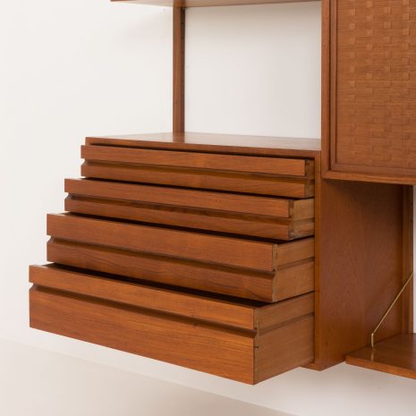 24318 Poul Cadovius three bay teak wall unit-7 24318 Poul Cadovius three bay teak wall unit-7