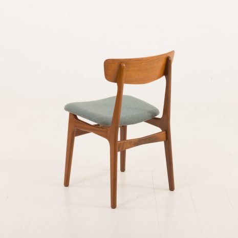 23079 4 KRZESŁA-18 23079 4 KRZESŁA-18