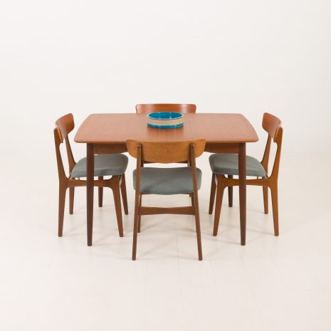 23079 4 KRZESŁA-2 23079 4 KRZESŁA-2