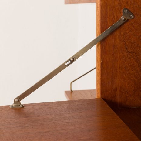 24316 Poul Cadovius three bay teak wall unit -9 24316 Poul Cadovius three bay teak wall unit -9