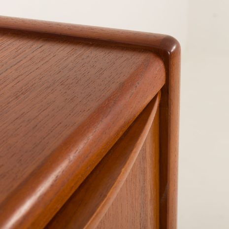 24360 Teak chest of 6 drawers-11 24360 Teak chest of 6 drawers-11