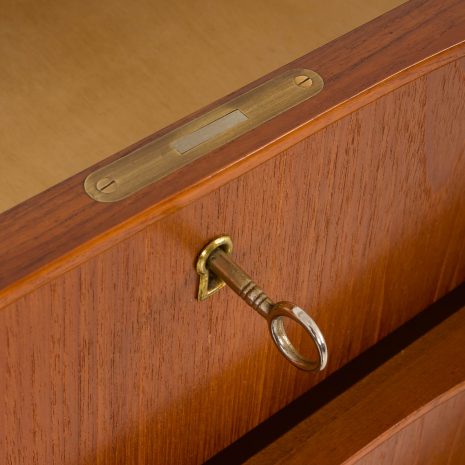 24360 Teak chest of 6 drawers-8 24360 Teak chest of 6 drawers-8