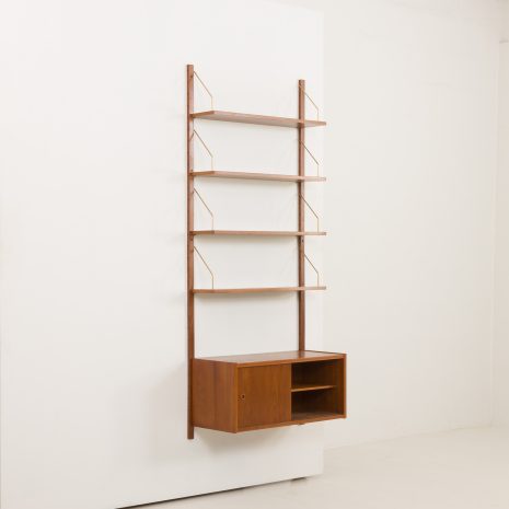 24335 Preben Sorensen Einfacher Wandschrank aus Teakholz – 5 24335 Preben Sorensen Einfacher Wandschrank aus Teakholz – 5